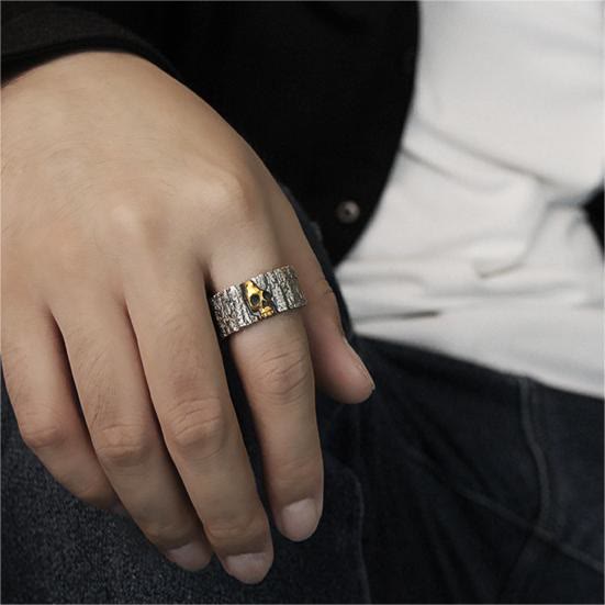 Ring met gegraveerd doodshoofd – Onsterfelijkheid
