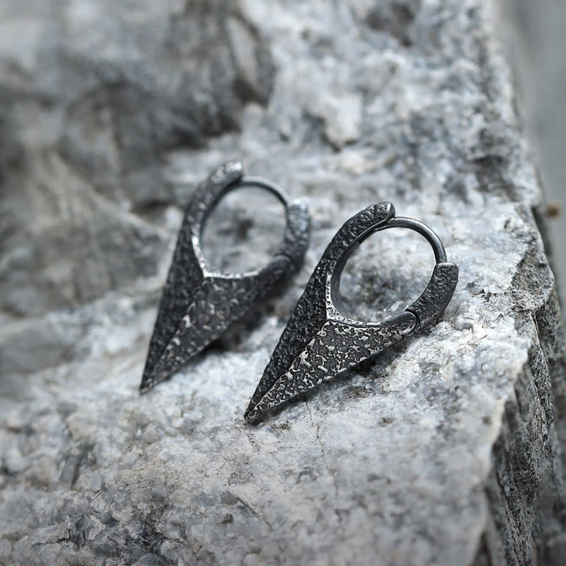 Oorbellen met speerpunt en reliëf – 925 zilver
