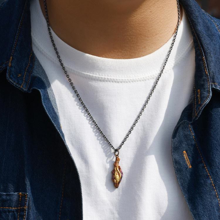 Ketting met vuurreliëf en verguld detail – 999 zilver